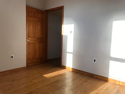 Rented by Evergreen Realty & Investments | media 54