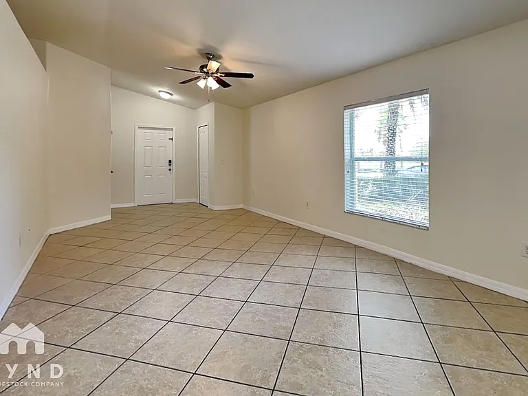 1212 Oak Pond St — Photo 6