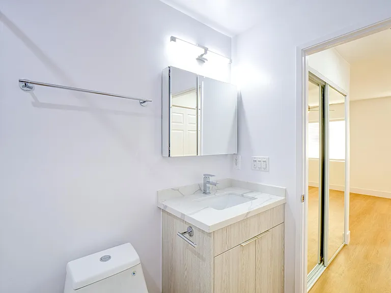 1806 North Berendo Street — Photo 36
