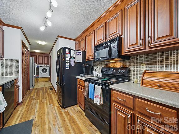 3rd image of 117 Pilots Ridge Dr