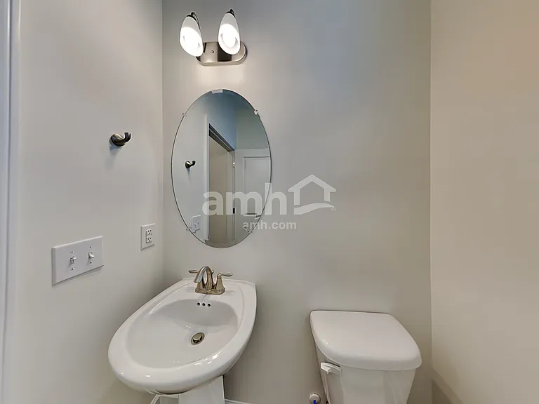 3028 Esquire Dr — Photo 11