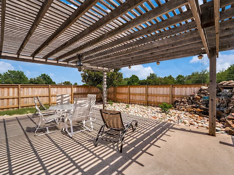 1249 Chandler Cir — Photo 21