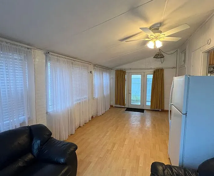 2500 Linwood Rd — Photo 19