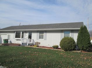 1924 Barret St, Burlington, IA 52601
