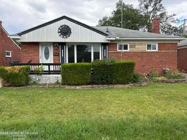 26125 Huntington St, Roseville, MI 48066