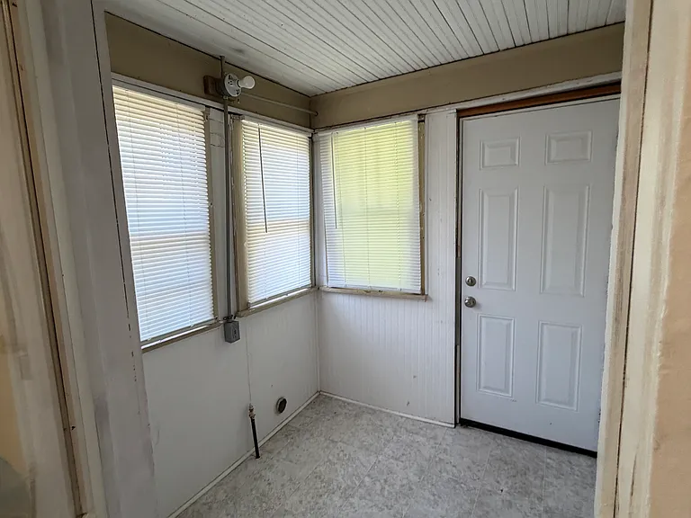806 S Trenton Ave — Photo 14