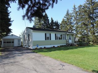 85 Rehm Rd, Depew, NY 14043