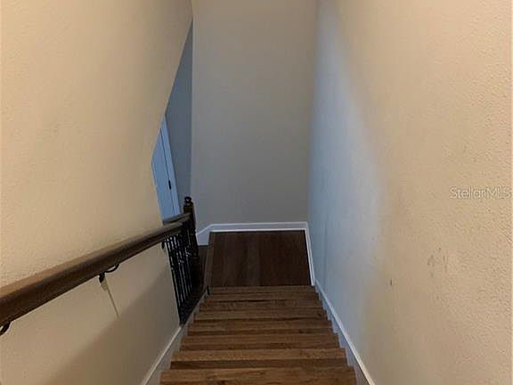 5th image of 631 E Plant St