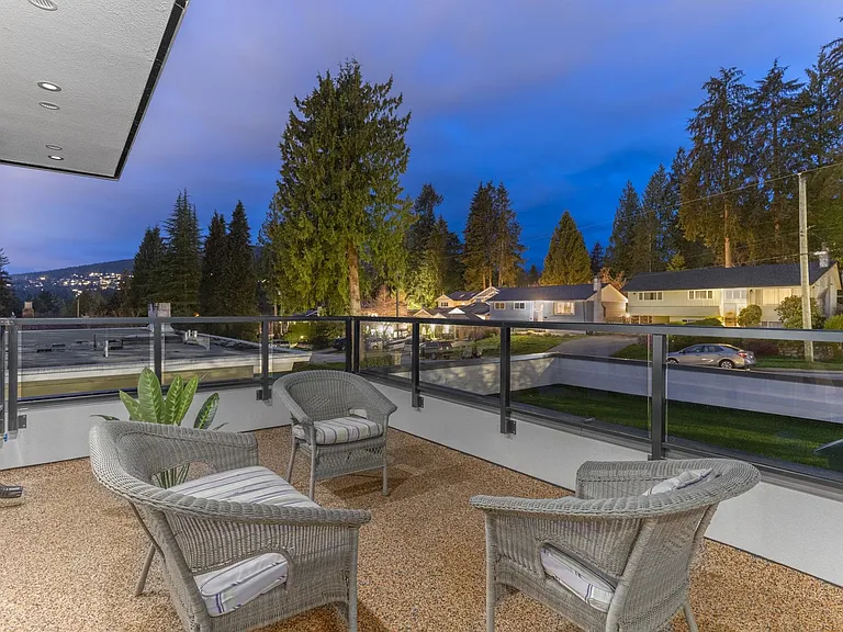929 Canyon Blvd — Photo 24