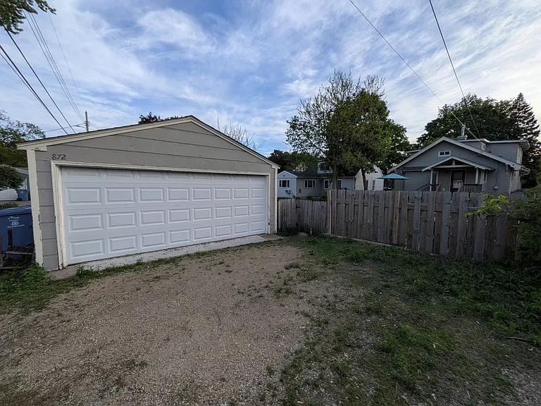 872 20th Ave SE — Photo 12