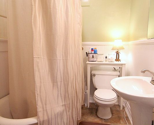 4th image of 407 Bond Ave
