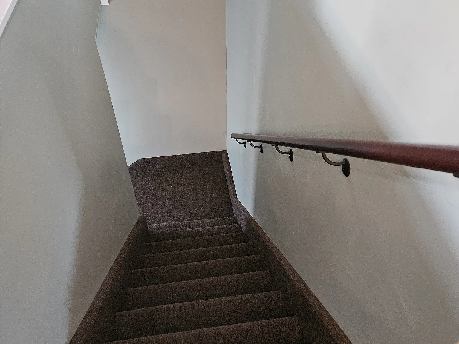 99 E Pettebone St — Photo 3