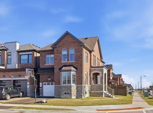 42 Port Renfrew Ave, Vaughan, ON