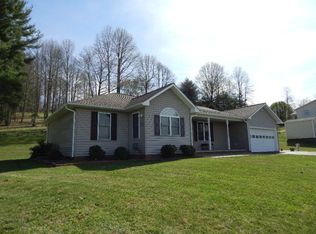 168 Quail Ridge Ct, Galax, VA 24333
