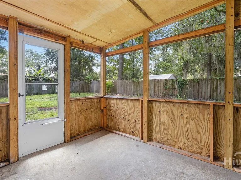 3 Monica Blvd — Photo 33