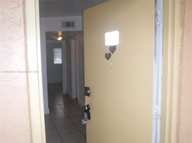101 NE 41st St