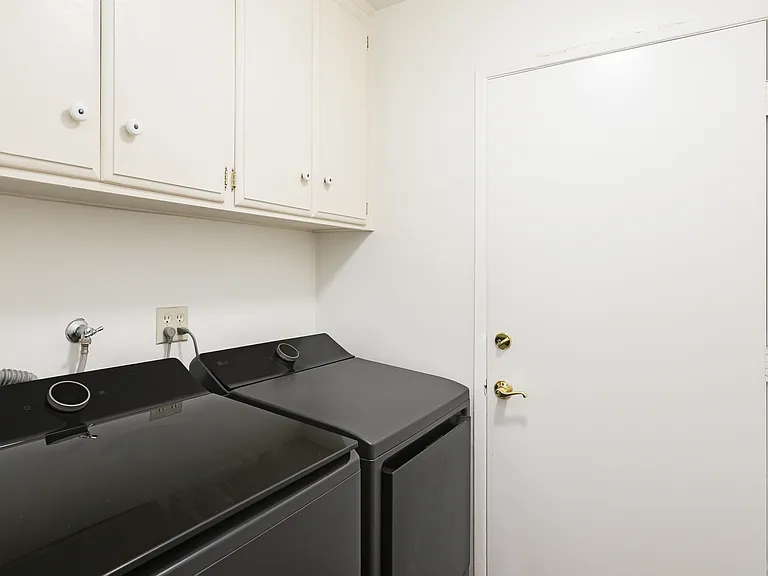 15442 Maryknoll St — Photo 24