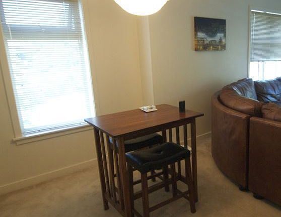 5th image of 2243 Franklin Ave E APT 201