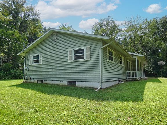 3rd image of 69669 Gumwood Rd