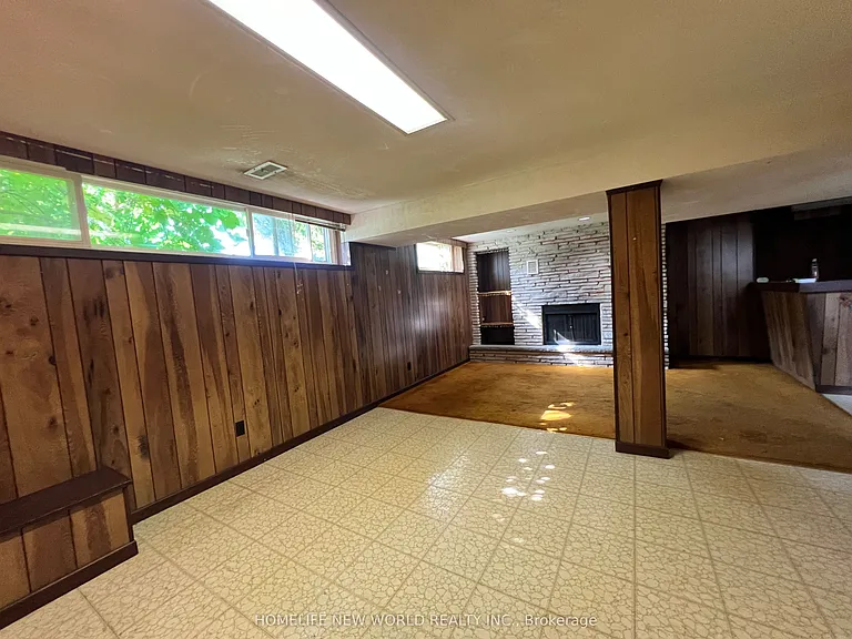 53 Aurora Heights Dr — Photo 9