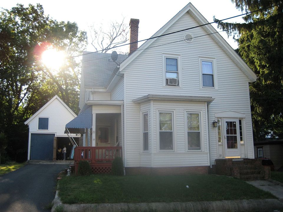 N. Byron Ave Colonial