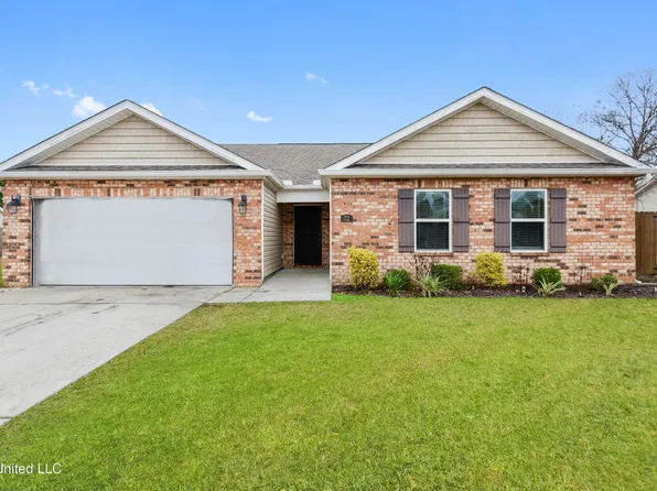 72 Whisperwood Ln, Ocean Springs, MS 39564