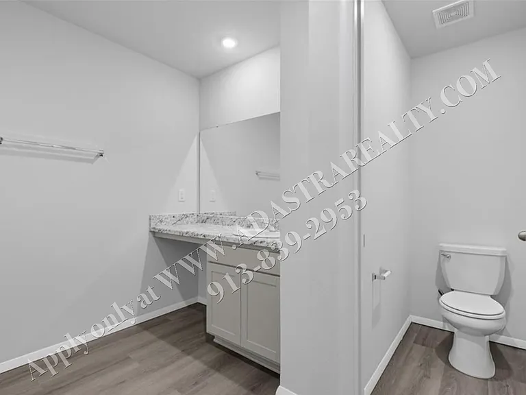 20846 Starside St — Photo 12