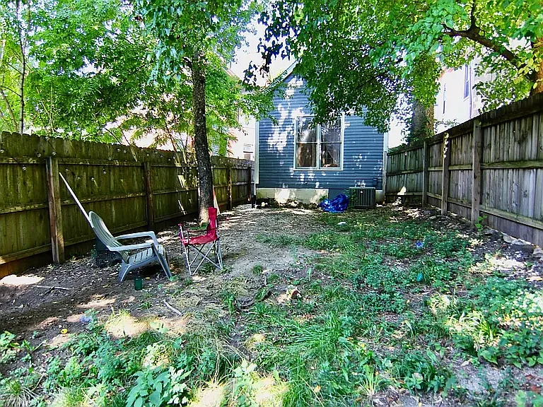 502 N Broadway — Photo 13