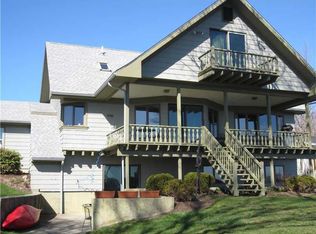 40 Viking Dr, Bristol, RI 02809