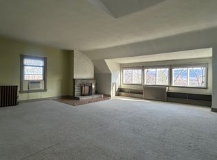 16 Broad St #6, New Windsor, NY 12553