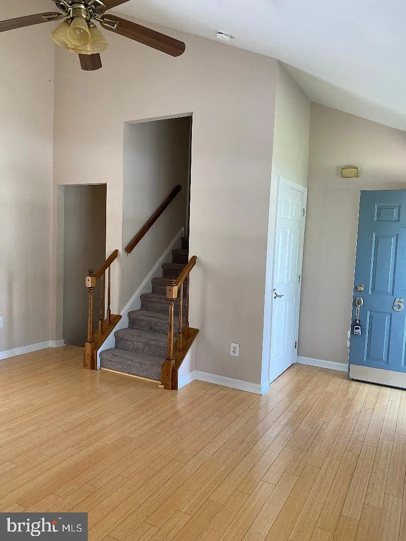 4 bed, 2.5 bath, 1600 sqft, $2,800 — Photo 4