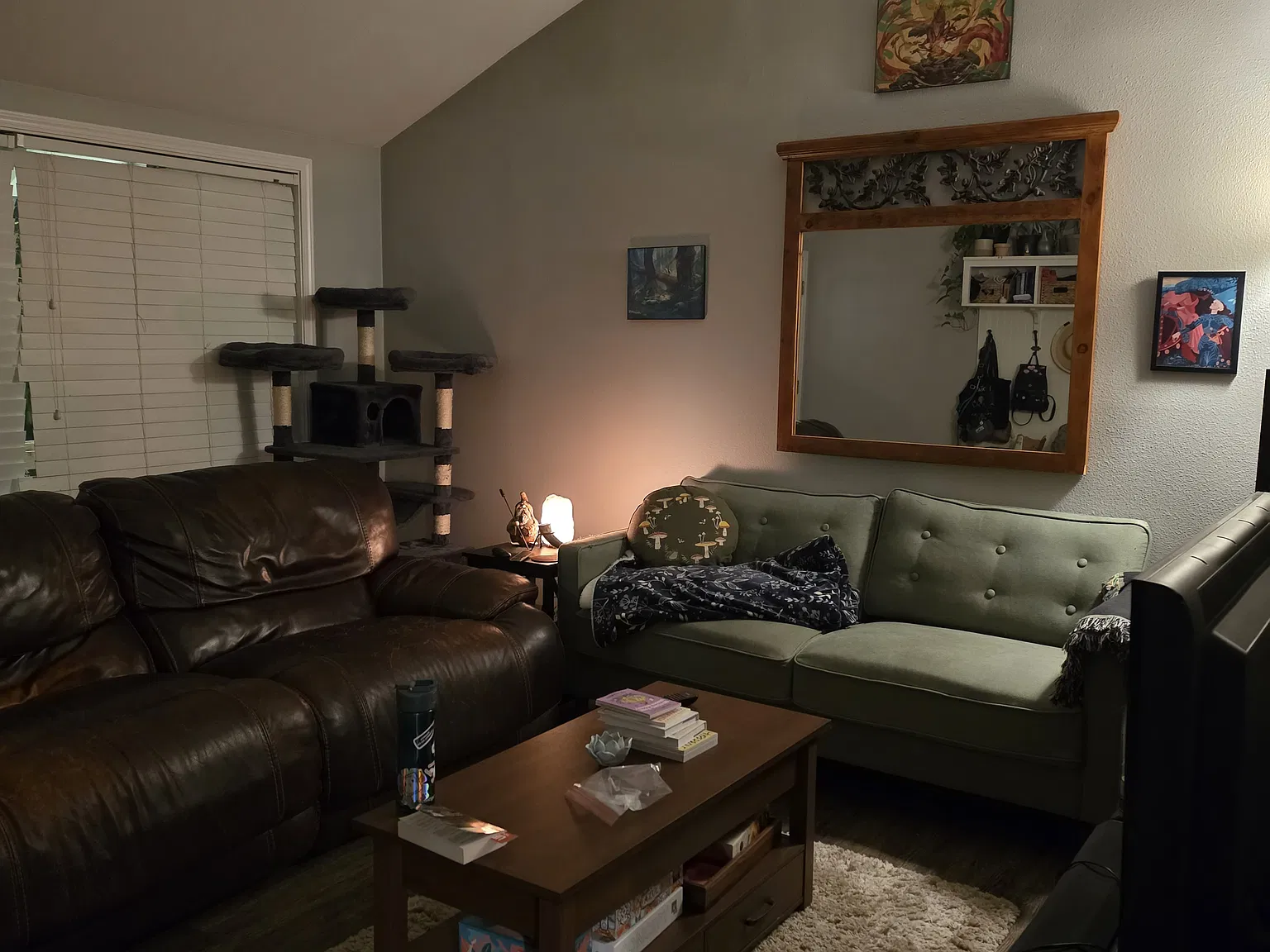 3 bed, 1270 sqft, $1,000 — Photo 2