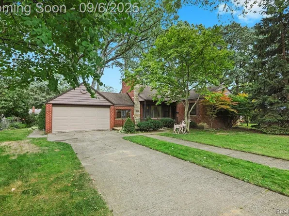 12838 Sarasota, Redford, MI 48239