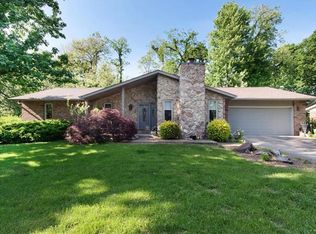 111 Northlane Dr, Glen Carbon, IL