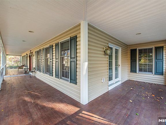 5th image of 190 Andover Mohawk Rd