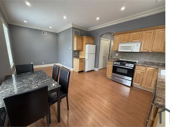 488 Ionia Ave Floor 1, Staten Island, NY 10312