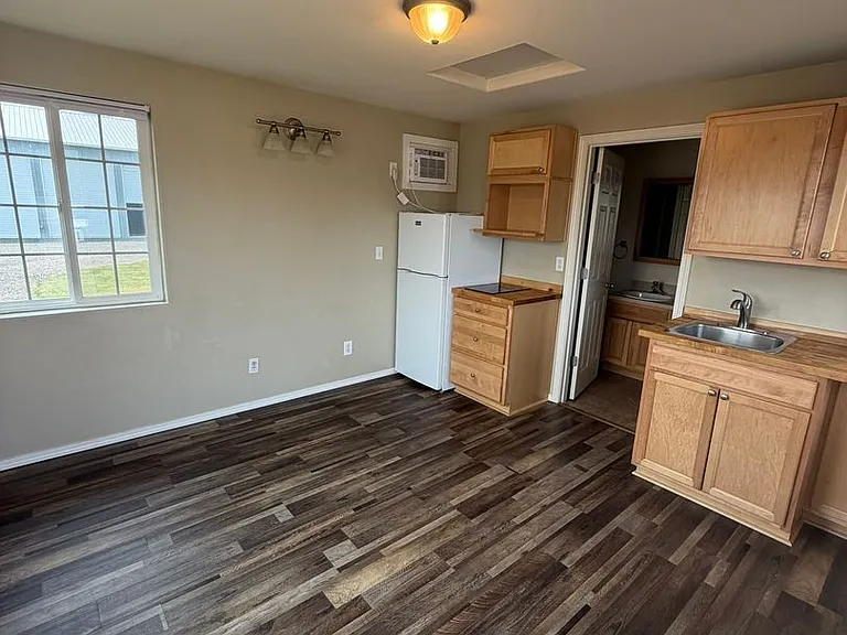 1228 Cascade Dr — Photo 11