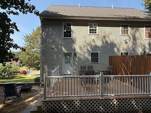 5th image of 106 Boardman St #106