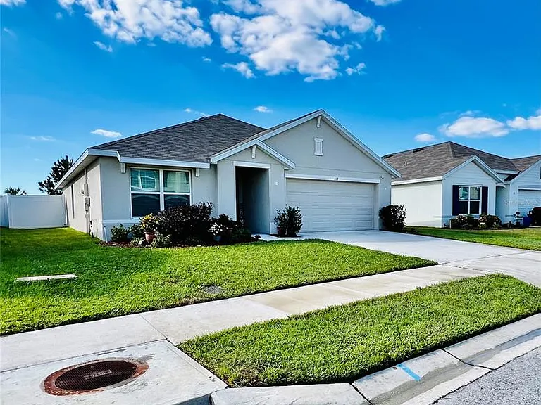 4119 Autumn Amber Dr — Photo 1