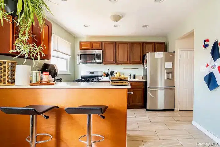 3 bed, 2.5 bath, 1116 sqft, $4,000 — Photo 3