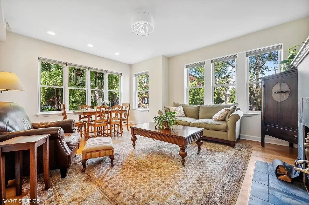 2 bed, 1150 sqft, $2,575 — Photo 3