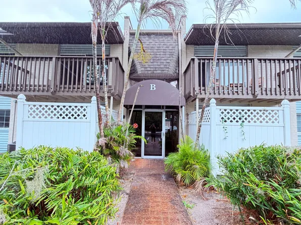 1695 Lee Rd, Winter Park, FL