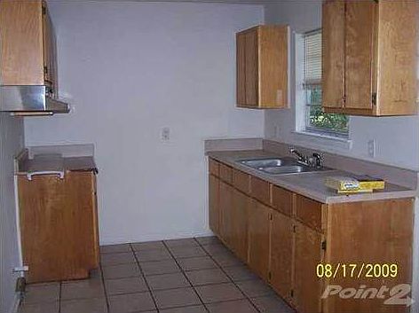 4th image of 6113 Patricia Ave