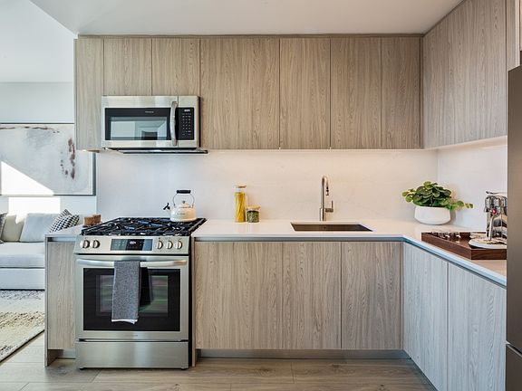 3rd image of 54 Crown St #208