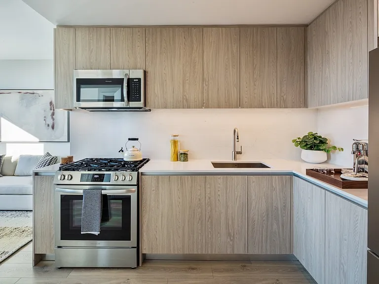 54 Crown St #1312 — Photo 8