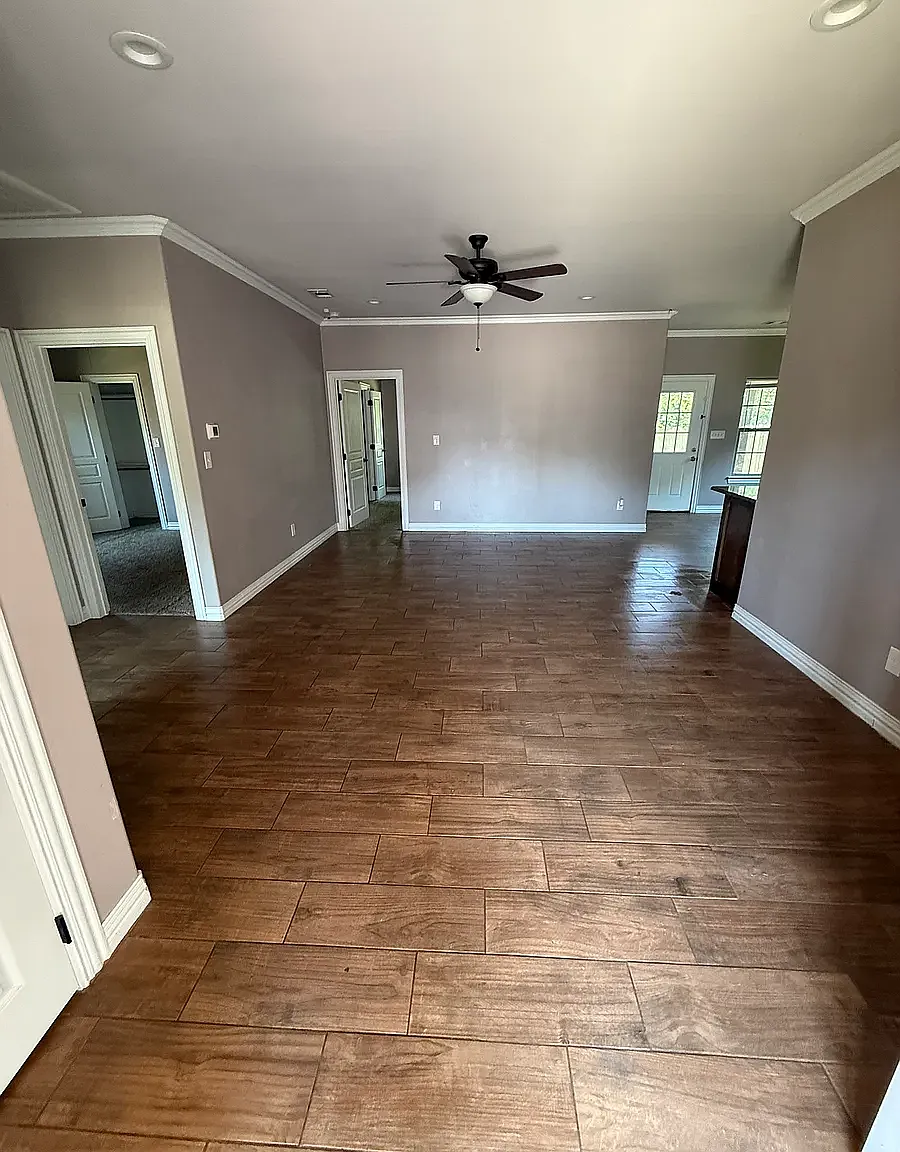 3 bed, 1355 sqft, $1,750 — Photo 3