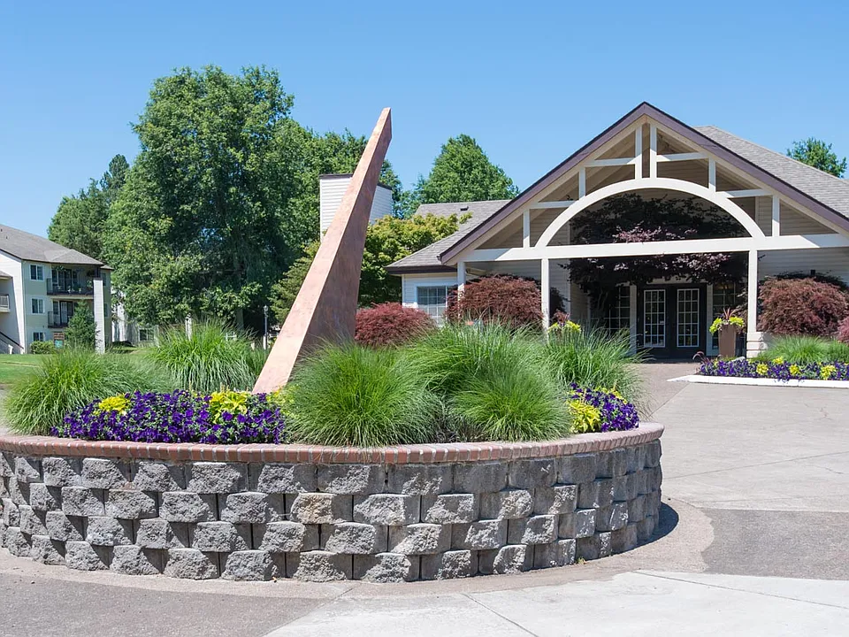 Sundial Apartments