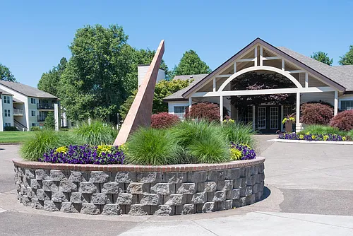 Sundial Apartments Photo 1