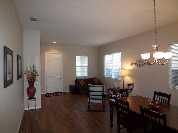 5th image of 10761 Winward Ave