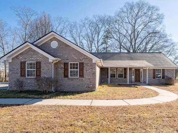 247 Harrison Ln NE, Calhoun, GA 30701